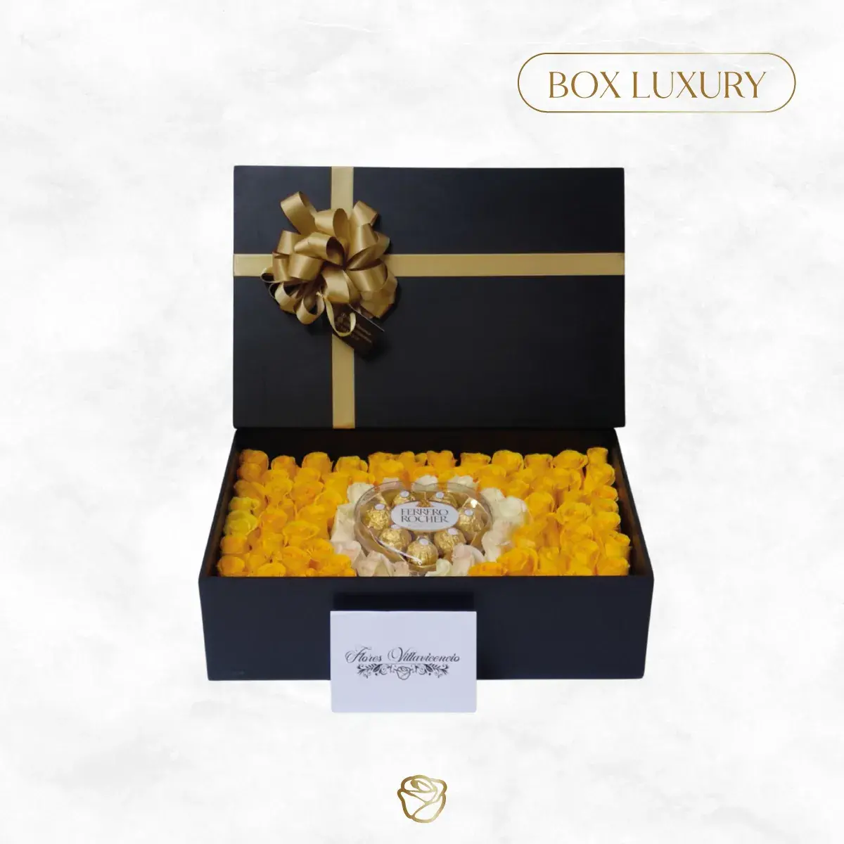 Caja Rectangular Rosas | 8 Docenas | Chocolate Corazon | Grande